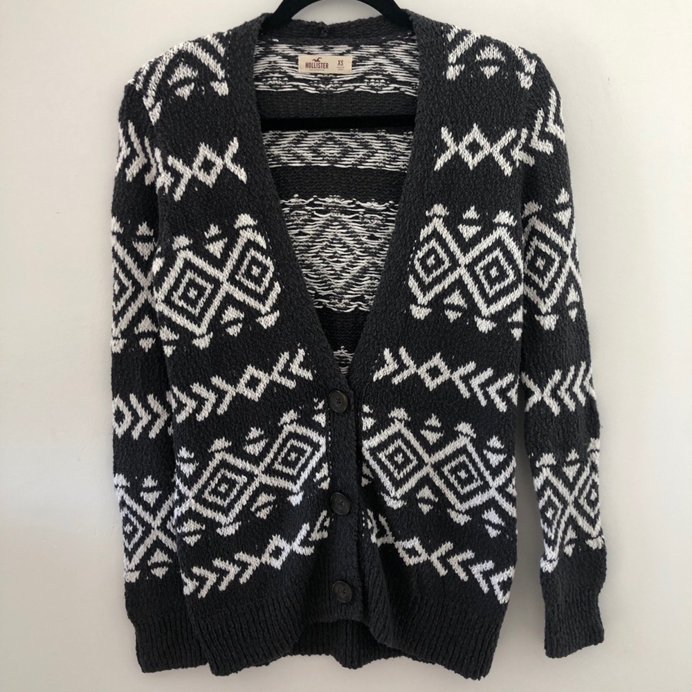 Cardigan - Picture 2 of 4